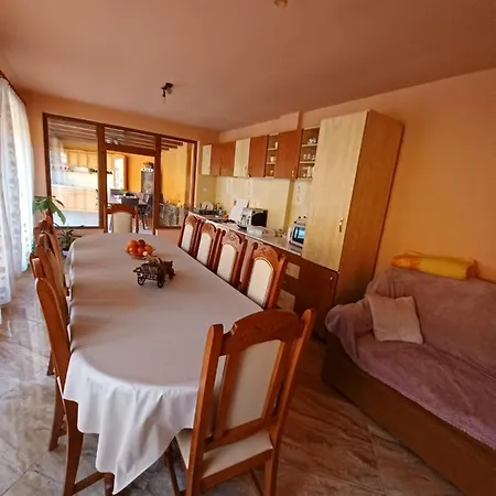 Langa Manastirea Izbuc Guest house Calugari